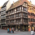 Strasbourg 街道上傳統屋.jpg