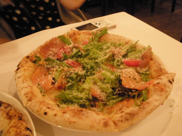 鮭魚+火腿混合披薩