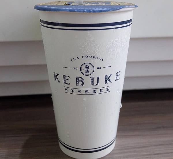杯子.jpg 杯子.jpg