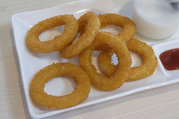洋蔥圈 (3).JPG