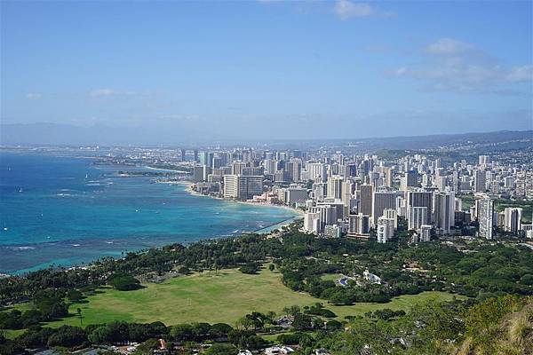 Diamond Head Crater Trail 01.JPG