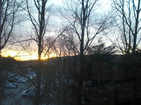 窗外的夕陽