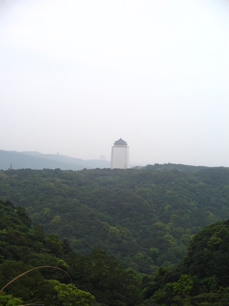 遠眺龍嚴