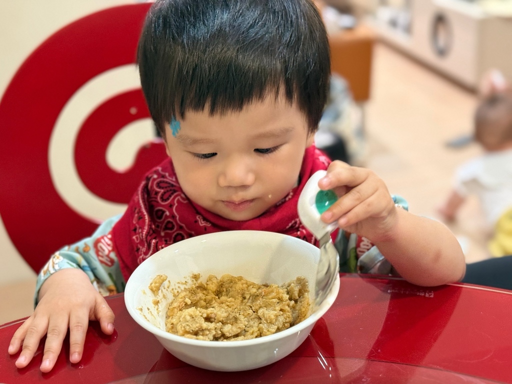 [育兒] 桂格寶寶燉飯開箱試吃，嬰幼兒副食品推薦，媽媽神隊友