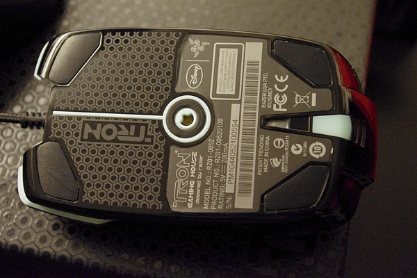 今年冬天最電的TRON Gaming Mouse Designed by Razer進入光速戰記由滑鼠開始!