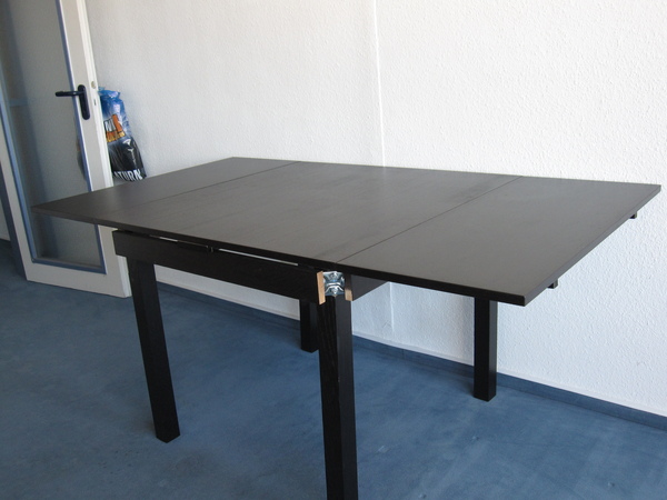 Ikea Ausziehbarer Tisch 50 Euro.jpg