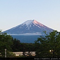 飯店門口的富士山