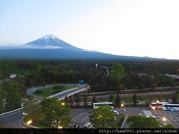 面富士山的雙人房