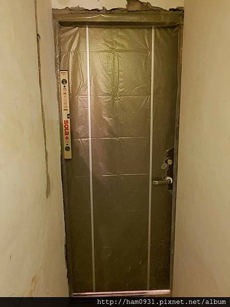 中永和不銹鋼工程阿忠手機0935572071(電動門、鐵窗、鐵門、鐵皮屋、玻璃門窗、扶梯、緊急維修) 中永和不銹鋼工程阿忠手機0935572071(電動門、鐵窗、鐵門、鐵皮屋、玻璃門窗、扶梯、緊急維修)