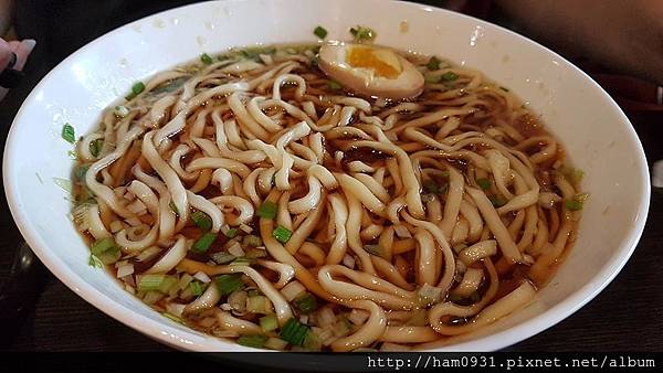 吃吃吃麵飯館