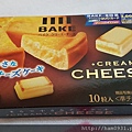 日本森永BAKE CREAMY起司蛋糕磚~挖！有好吃欸！