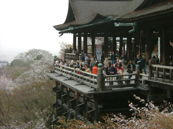 清水寺．七大不可思議之一