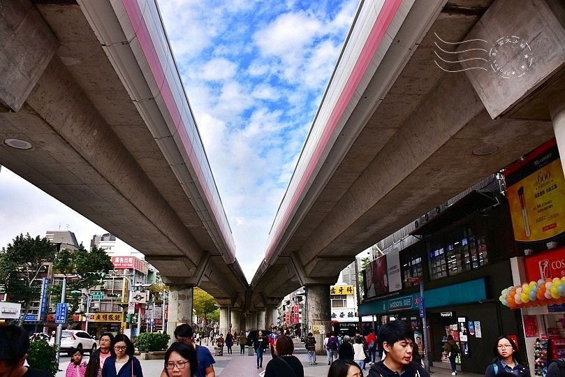 捷運士林站