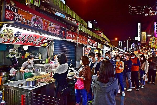 羅東夜市:鄭記潤餅