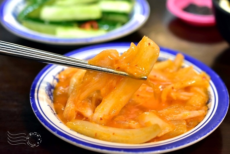 大鼎夏荷牛肉麵館:黃金泡菜