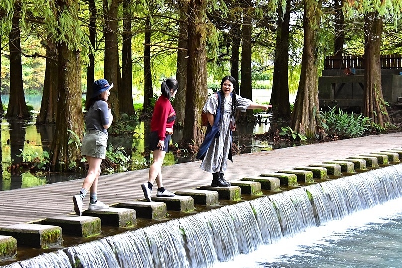 花蓮雲山水跳石瀑布