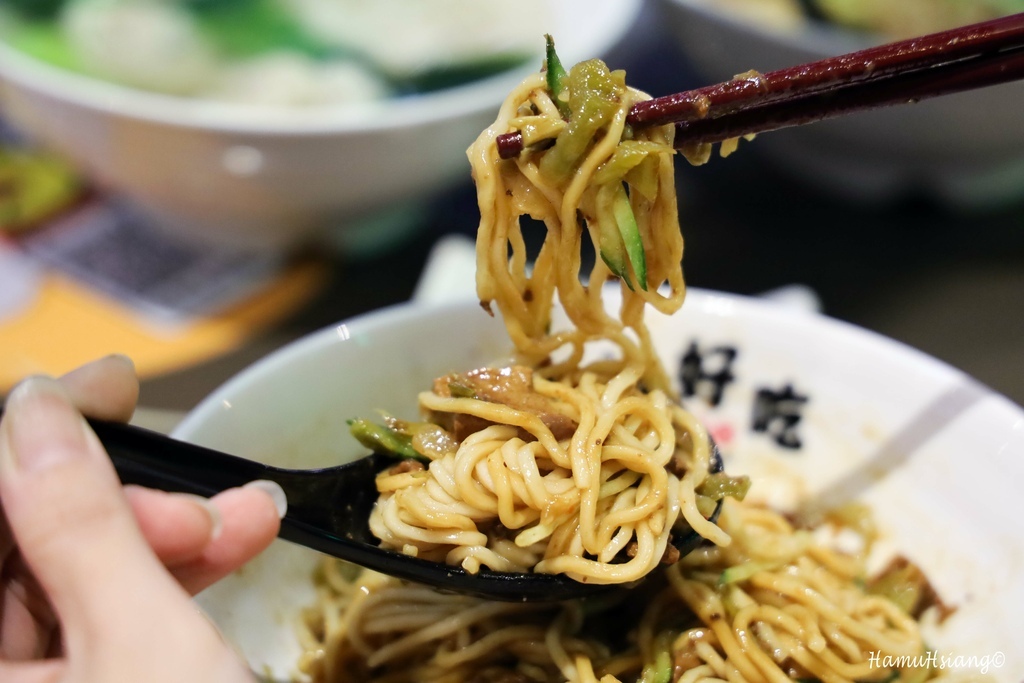 全台首創虎爪餛飩包法!老字號30年老店/七三黃金比例肉餡每日