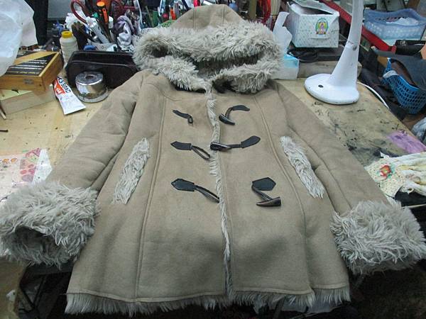 [問題] 維修大衣牛角扣