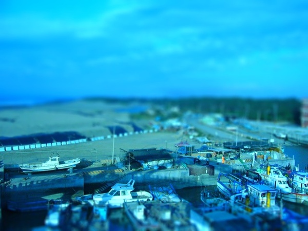 1206866968-tiltshift.jpg