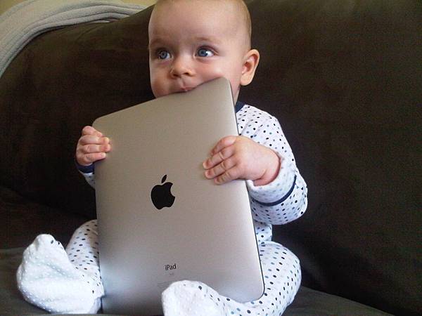 ipad and kid