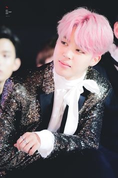 5ab3c885ec603a4fabbbc439ac5383cf--park-jimin-pink-hair-jimin-with-pink-hair.jpg