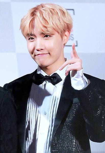 J-Hope_at_26th_Seoul_Music_Awards_02.jpg