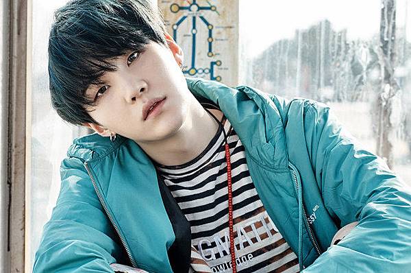 SUGA-bts-press-photo-2017-billboard-1548.jpg