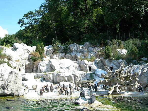 熊布倫宮動物園