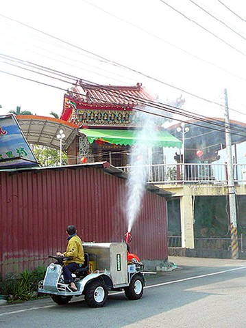 50.噴藥車 (1).jpg