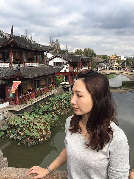 BC百匡,靚顏抗皺淡紋賦活油(百匡賦活膠囊),百匡賦活膠囊,
白龍膽花精萃可亮白撫平細紋與修護受傷肌膚,並高度保濕鎖水,延緩肌膚老化,一顆多種用途,強效版晚安面膜
,百匡賦活膠囊,百匡膠囊
