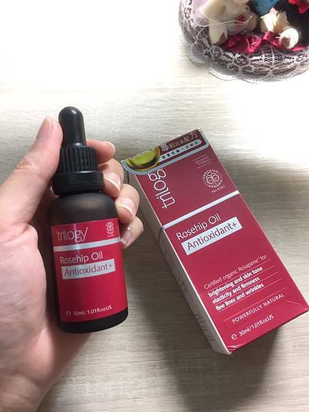 女人知己試用大隊,trilogy,紐西蘭天然有機品牌,trilogy逆齡抗老有機玫瑰果油,抗老,天然有機認證,玫瑰果油,保濕滋潤,天然萃取植物精華,淡化細紋,Rosapene專利抗老成分