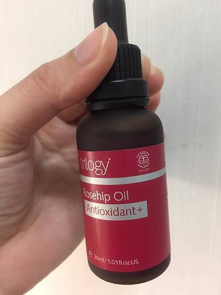 女人知己試用大隊,trilogy,紐西蘭天然有機品牌,trilogy逆齡抗老有機玫瑰果油,抗老,天然有機認證,玫瑰果油,保濕滋潤,天然萃取植物精華,淡化細紋,Rosapene專利抗老成分