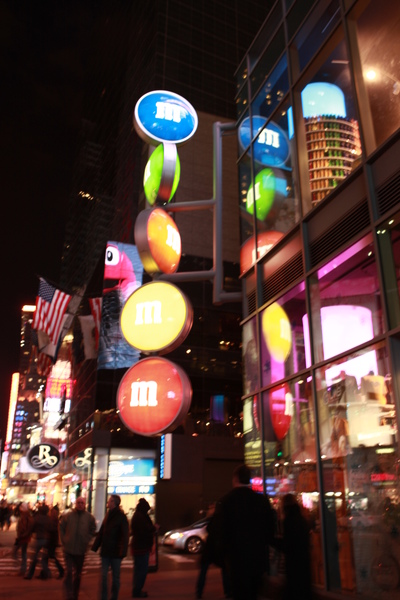 紐約時代廣場旁的M&M專賣店