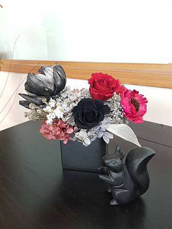 KAEI Floral Atelier 現代型桌花.jpg
