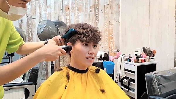 handkevinsome_馬克老師 V秀造型髮藝_染髮 (35) handkevinsome_馬克老師 V秀造型髮藝_染髮 (35)