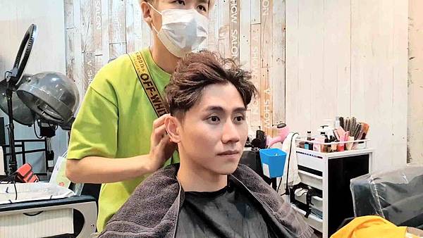 handkevinsome_馬克老師 V秀造型髮藝_染髮 (28) handkevinsome_馬克老師 V秀造型髮藝_染髮 (28)