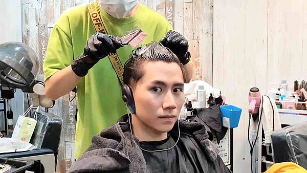 handkevinsome_馬克老師 V秀造型髮藝_染髮 (27) handkevinsome_馬克老師 V秀造型髮藝_染髮 (27)