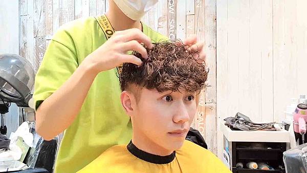 handkevinsome_馬克老師 V秀造型髮藝_染髮 (12) handkevinsome_馬克老師 V秀造型髮藝_染髮 (12)