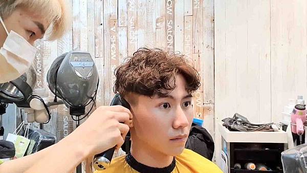 handkevinsome_馬克老師 V秀造型髮藝_染髮 (3) handkevinsome_馬克老師 V秀造型髮藝_染髮 (3)