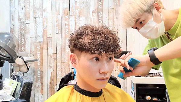 handkevinsome_馬克老師 V秀造型髮藝_染髮 (9) handkevinsome_馬克老師 V秀造型髮藝_染髮 (9)