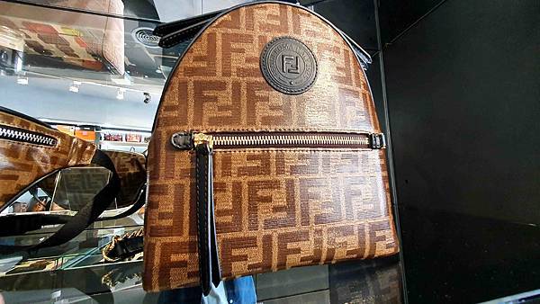 handkevinsome_JR名牌精品 (67) handkevinsome_JR名牌精品 (67)