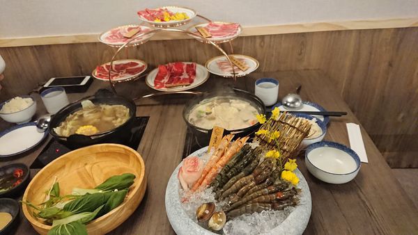 1571846683-599390061_n 1571846683-599390061_n