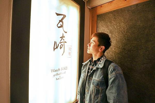 1611564993-2862559071-g_n 1611564993-2862559071-g_n