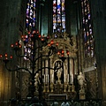 Duomo內部 - 祥和的聖母像