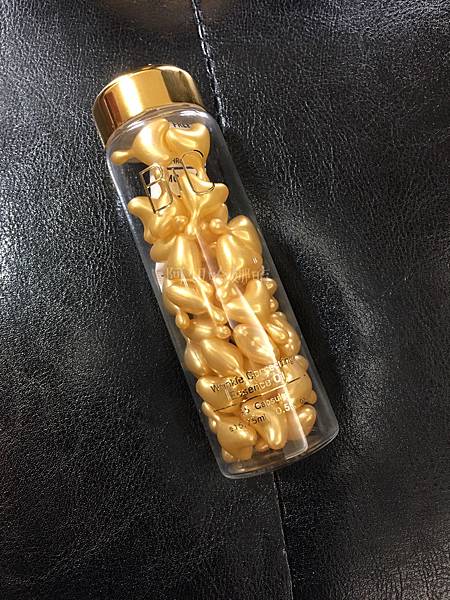 BC百匡,靚顏抗皺淡紋賦活油(百匡賦活膠囊),百匡賦活膠囊,
白龍膽花精萃可亮白撫平細紋與修護受傷肌膚,並高度保濕鎖水,延緩肌膚老化,一顆多種用途,強效版晚安面膜
,百匡賦活膠囊,百匡膠囊
