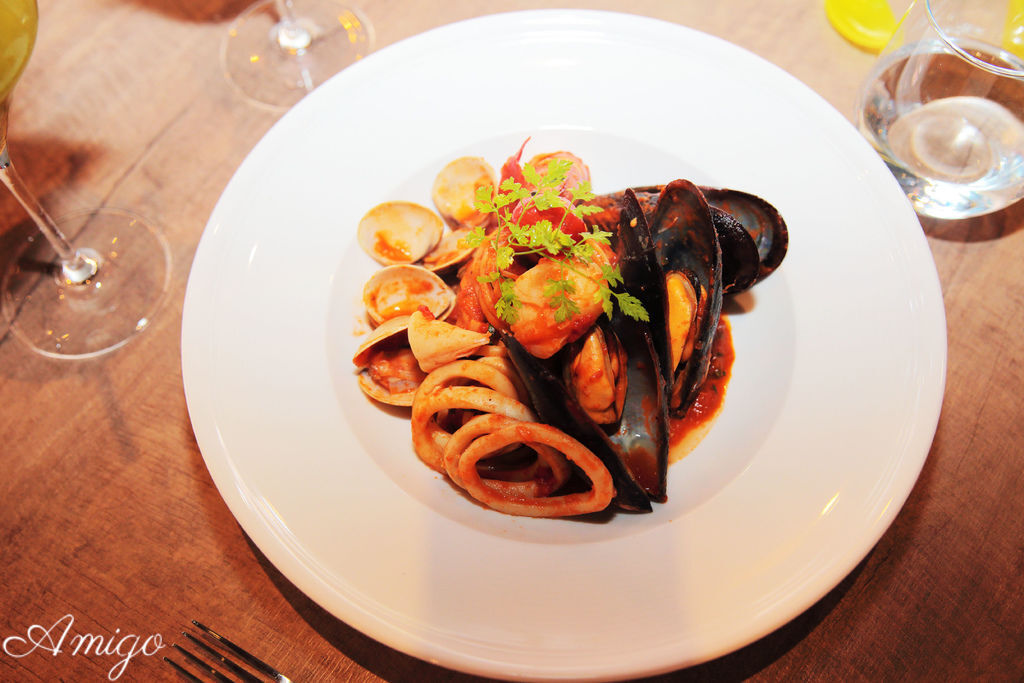 麗寶outlet T.R Kitchen Bistro