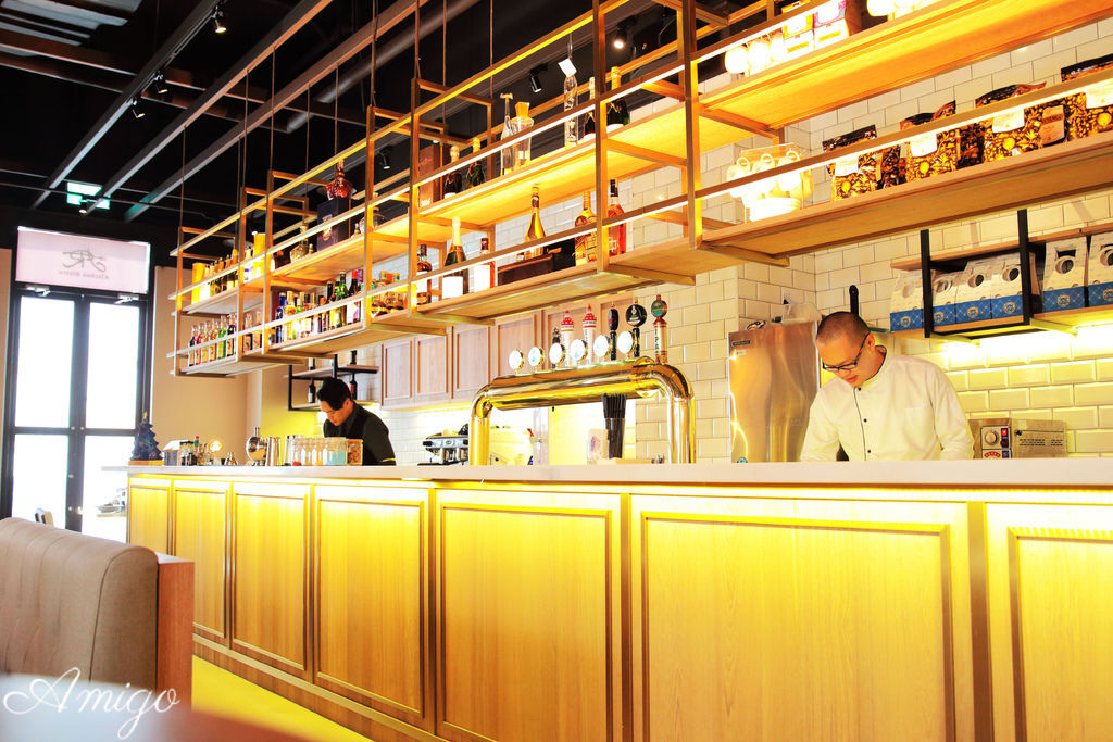 麗寶outlet T.R Kitchen Bistro