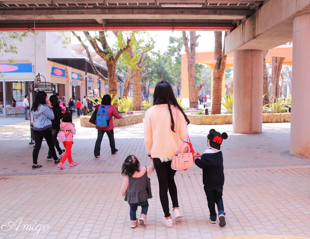 麗寶outlet