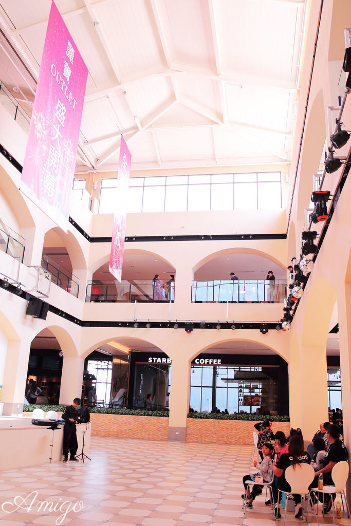麗寶outlet