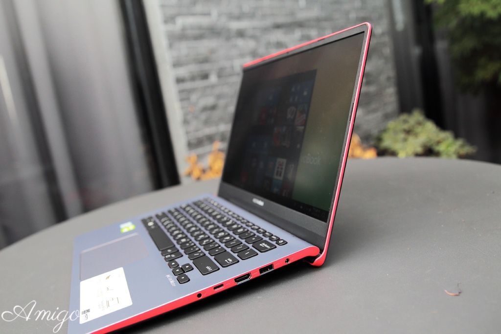 ASUS VivoBook 